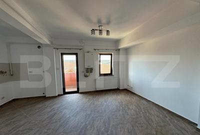 Apartament 3 camere, 100mp, situat pe 2 niveluri, zona Radau - 1