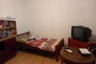 Casă cu 4 camere cu Teren 150 Mp în Buziașului - 1