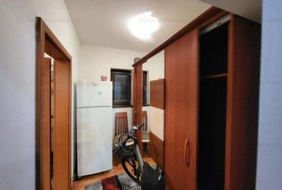 Casă cu 6 camere cu Teren 496 Mp în Central - 7