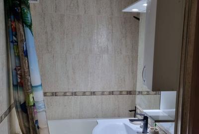 Apartament cu 3 camere decomandat în Central - 1