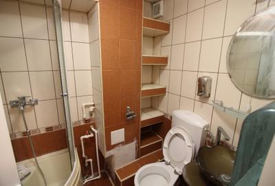 Birou, de 45 mp, în Țiglina 1 - 8