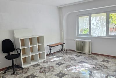 Garsonieră decomandată în P-ța Muncii - 2