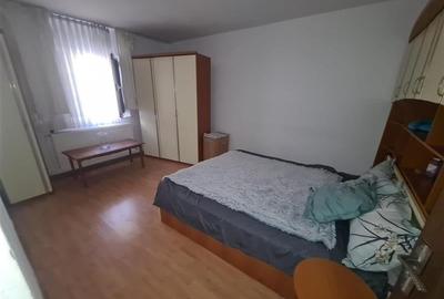 Apartament 2 camere decomandat intrare Racadau- Carpatilor - 1