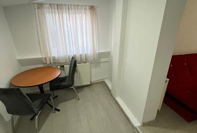 Garsonieră decomandată în Central - 1