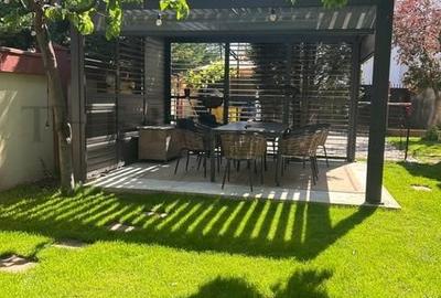 Casă cu 4 camere cu Teren 400 Mp în Central - 2