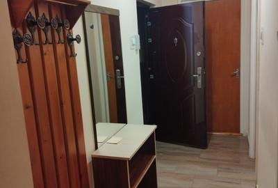 Apartament cu 2 camere decomandat, mobilat în 7 Noiembrie - 7