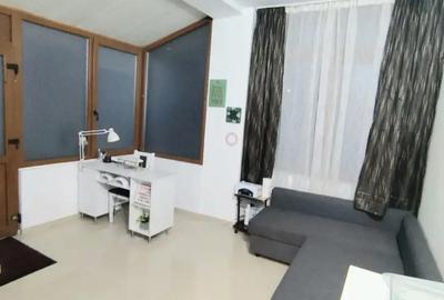 Proprietar ofer apartament cu garaj, beci ?i curte in Ghiroda - 2