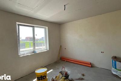 Casă cu 4 camere cu Teren 503 Mp în Moșnița Nouă