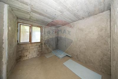 Casă individuală cu 8 camere cu Teren 622 Mp în Moieciu de Jos - 23