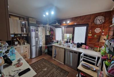 Casă individuală cu 5 camere cu Canalizare în Florești - 4