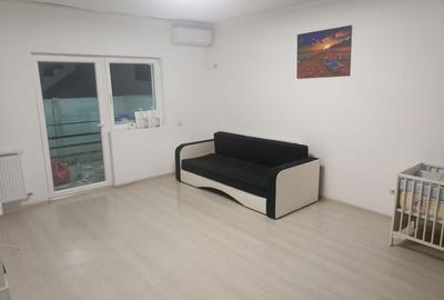 Vila cu 3 camere,2 bai, curte libera,magazine apropiere Vila cu 3 camere,2 bai, curte libera,magazine apropiere - 3