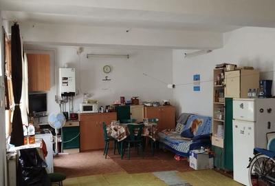 Casă cu 2 camere în Central - 9