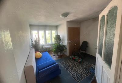 Casă cu 7 camere cu Teren 280 Mp în Periferie - 4