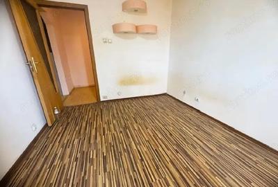 Apartament cu 3 camere decomandat în Central - 3