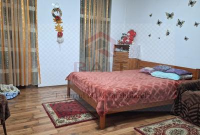 Casă cu 2 camere cu Canalizare în Central - 5