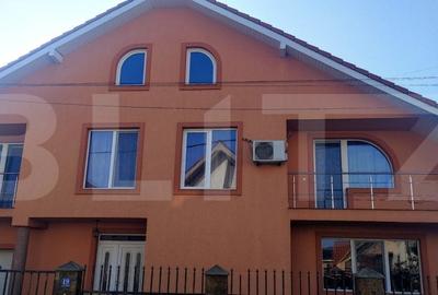 Casa cu 6 camere, 294 mp, zona-Nufarul - 2