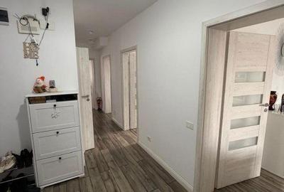 Apartament cu 3 camere decomandat în Văcăresti - 10