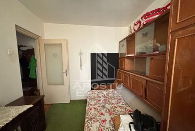 Apartament decomandat cu 3 camere, zona Dambovita - 2