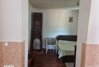 Casă cu 2 camere cu Teren 612 Mp în Moroeni - 3