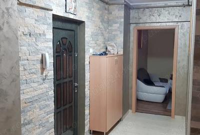 Vand apartament cu 2 camere etaj 1 zona Modern - 4