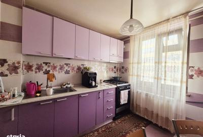 Apartament cu 3 camere decomandat în Dărmănești - 12