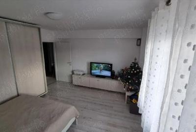 Garsonieră decomandată în Vișan - 4