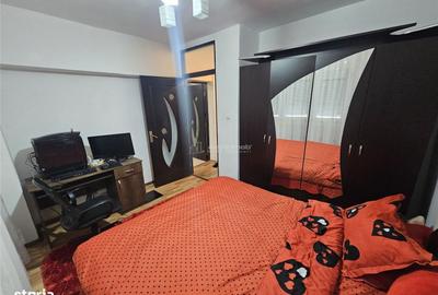 Apartament cu 3 camere semidecomandat în Central - 2