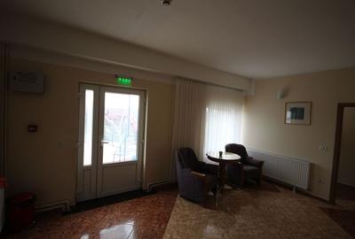 Vila  destinatie camin batrani - 6