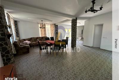 Casă cu 8 camere cu Teren 1110 Mp în Central - 15
