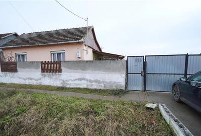 Casă cu 2 camere cu Teren 1173 Mp în Sălard - 9