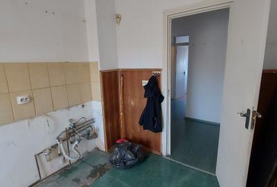 Apartament cu 3 camere decomandat în Popa Șapcă - 17