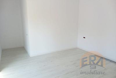 Casa tip duplex, pe dealurile Oradiei, Str. Renasterii - 8