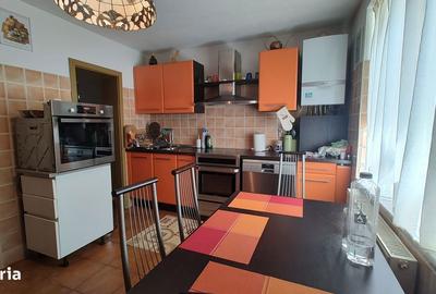 Casă cu 4 camere în Băcia - 9