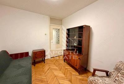 Apartament cu 3 camere, centrala proprie, zona Soarelui - 3