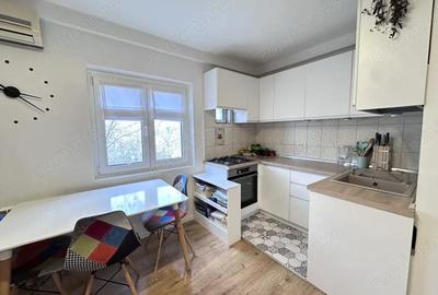 Apartament cu 3 camere semidecomandat, mobilat în Aviației - 1