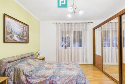 Casă individuală cu 5 camere cu Canalizare în Central - 3