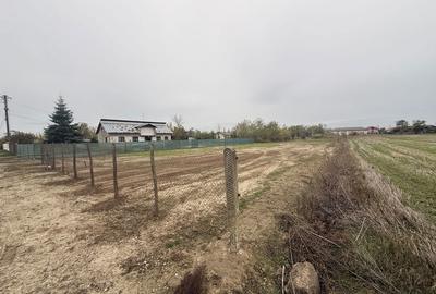 Spațiu comercial, în Poienarii Burchii - 2