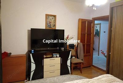 Apartament cu 4 camere decomandat în Micro 20 - 4