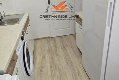 Apartament cu 3 camere semidecomandat în Cetate - 3