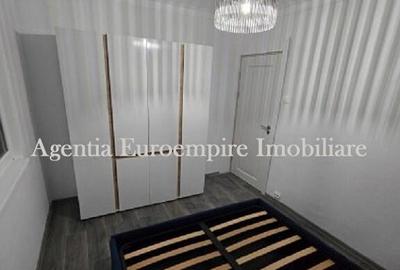 Apartament cu 2 camere semidecomandat în CET