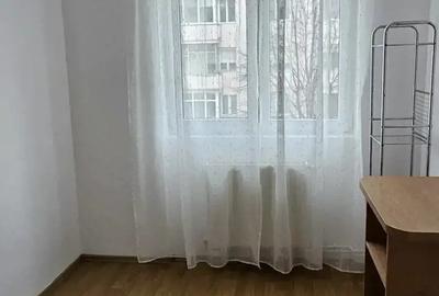 Apartament cu 2 camere nedecomandat în Central