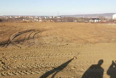 Teren de 2500 mp, în Central - 3