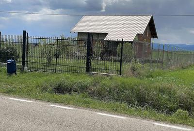 Casă cu 3 camere cu Teren 5000 Mp în Girov - 2