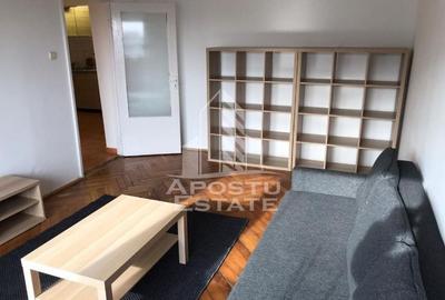 Apartament cu 3 camere DECOMANDAT zona Gheorghe Lazar
