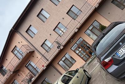 Apartament cu 2 camere în Bariera Vâlcii