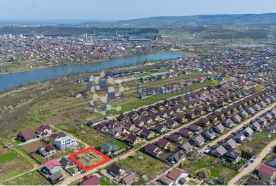 Teren Construcții intravilan de 755 mp, în Horpaz - 4
