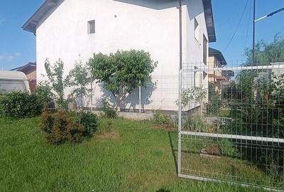 Teren de 360 mp, în Central - 4