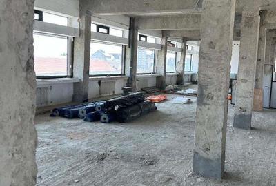 Spațiu comercial, de 300 mp, în Central