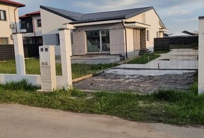 Casă cu 3 camere cu Teren 250 Mp în Tunari - 9
