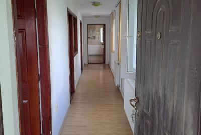 Casă cu 4 camere în Central - 5